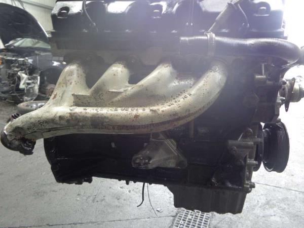 MOTEUR MERCEDES 1.8 ESSENCE CODE 102910 - Vue 2